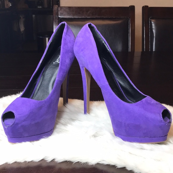 Purple Heels. Size 7.5. - Picture 2 of 8